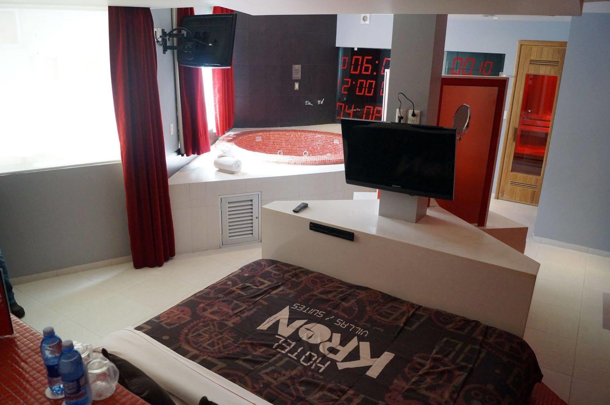 Love Hotel Kron Mexico by Eksteriør bilde